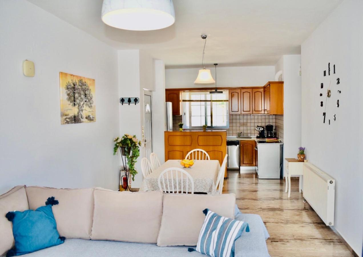 Cozy Renovated Apartment "Filoxenia" Kato Daratso Exterior foto